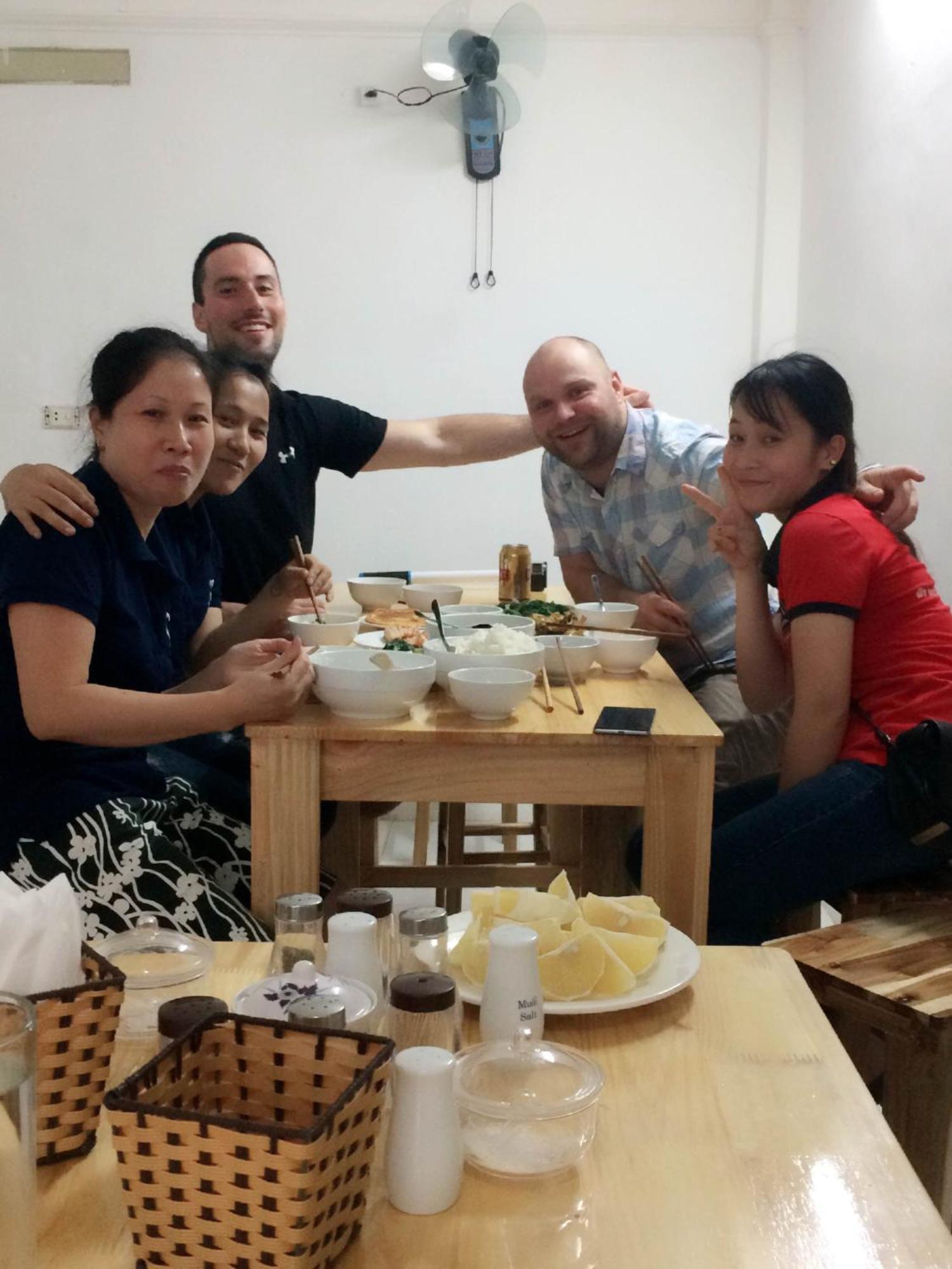 Thuc At 3Am - Hanoi Lotus Kültér fotó